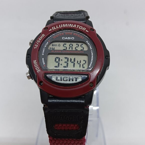 Casio Illuminator LW-22H Women's 34mm Burgundy Resin Digital Watch - Picture 3 of 11